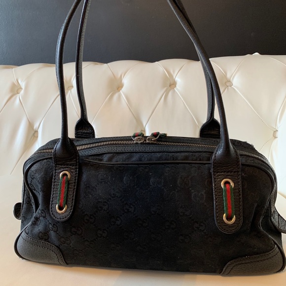 Vintage Authentic Gucci Accessory GG Rare Limited Edition  Gucci vintage limited collection purse